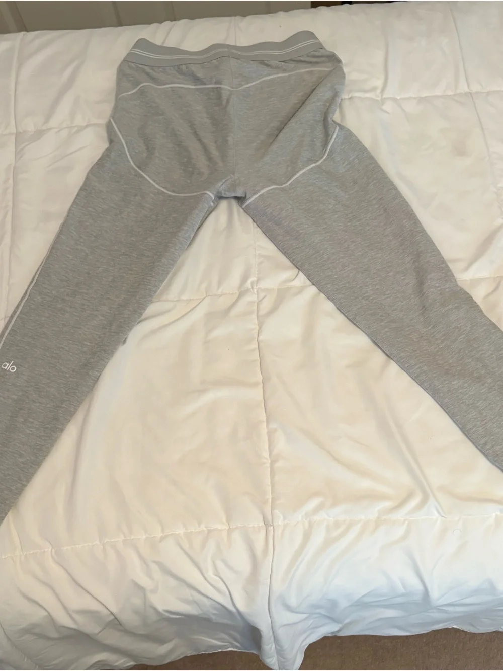 ALO Yoga good top